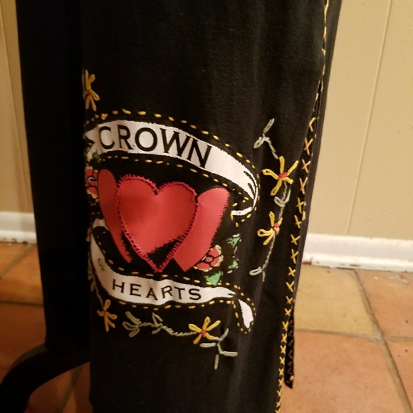Crown of Hearts 2 piece skirt and top - Picture 3 of 6